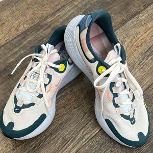 Nike Women's White and Green Sneakers